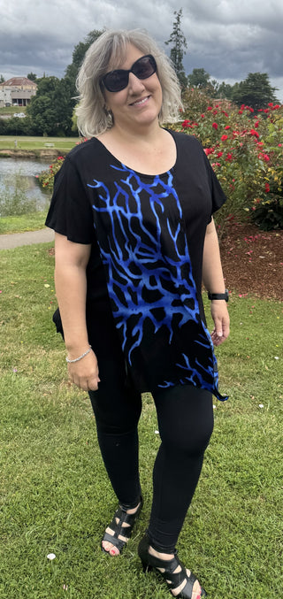 Willis - Dari Round Neck Panel Side Detail Black / Blue [sz:5xl]