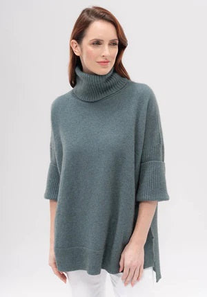 Merinomink - Audra Cape Sweater One Size Feather 